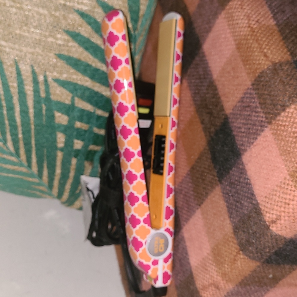 Ultra Chi Hair Straightener Flat Iron